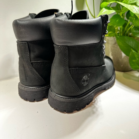 Timberland Premium 6” Black women’s size 7 Classic boots - Picture 6 of 7